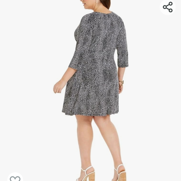 New, Michael Kors, black& white snake print dress, size 1X - Picture 6 of 6